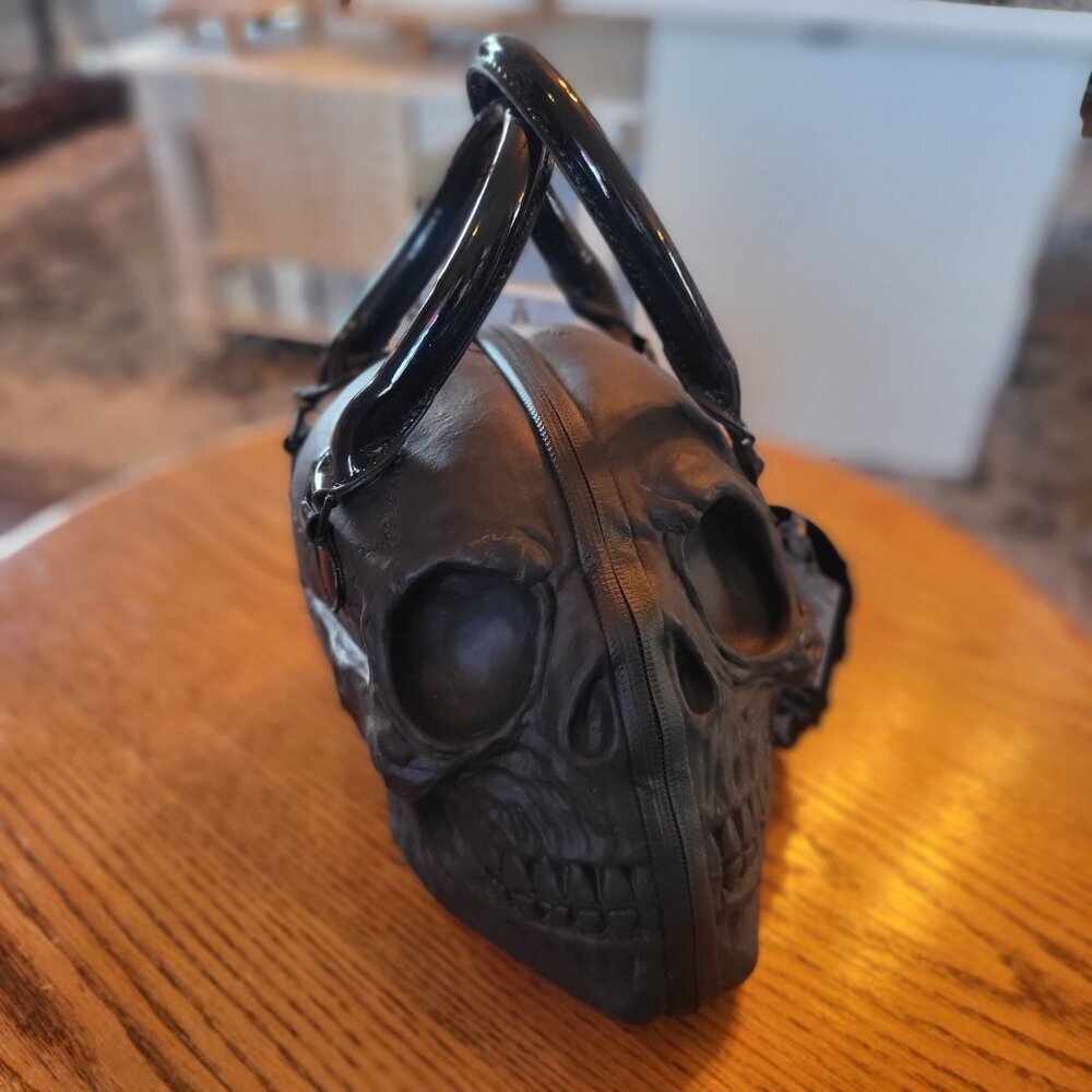New black skull bag - Picture 2 of 8